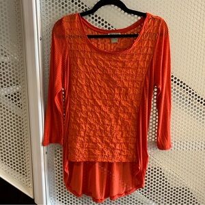 Lucky Brand Eyelet Front Top Size Medium in Coral Orange